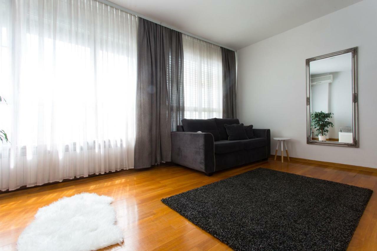 Apartment Bonbon Zagabria Esterno foto